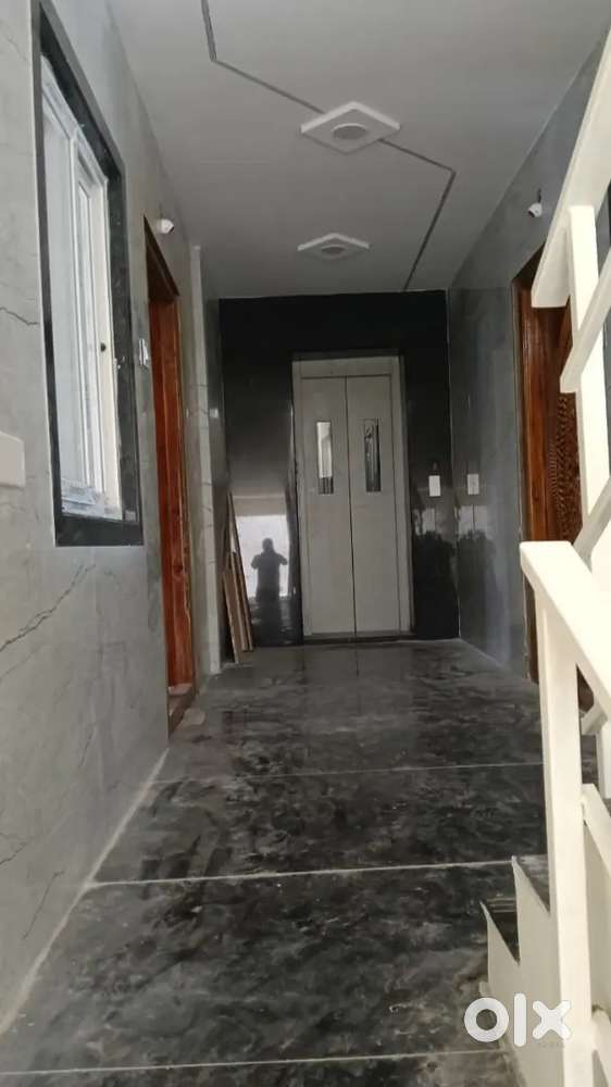 New falt , looking for prominent and well maintained families.