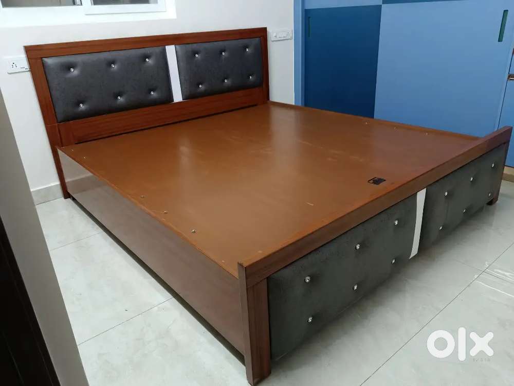 New luxury 5/6.5 queen &6/6.5 king size bed direct from factory.