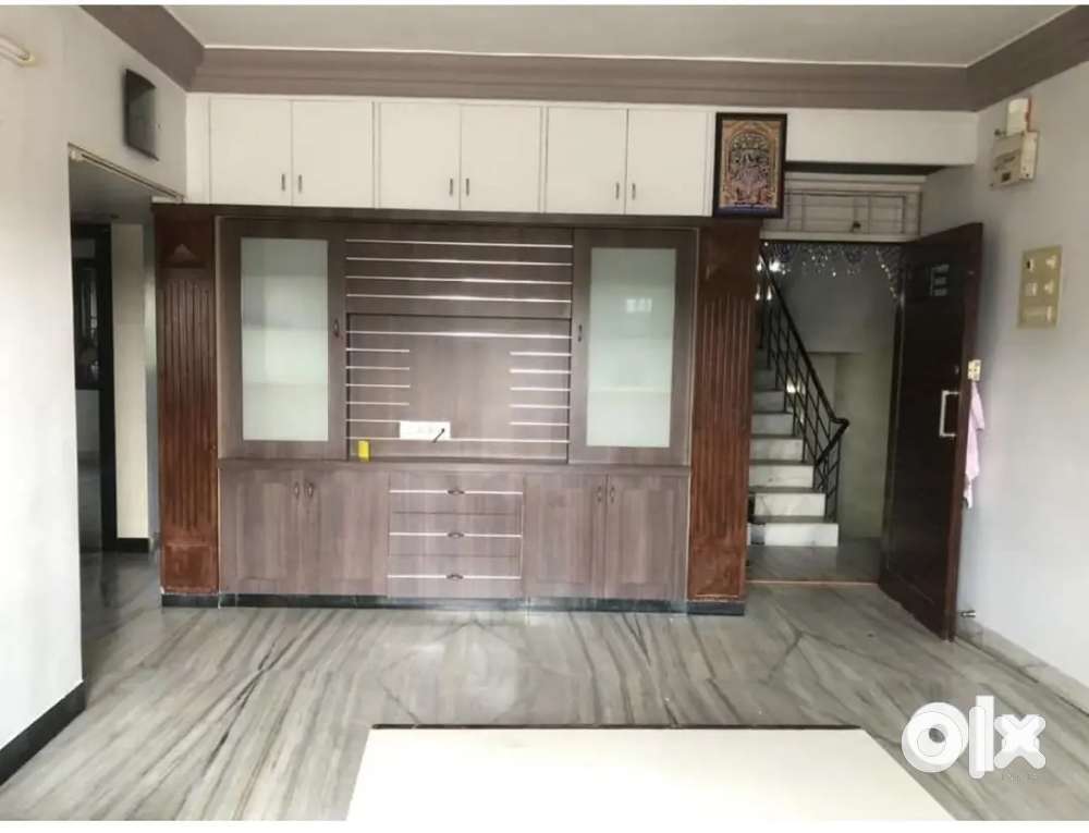 2 bhk bhade aapva nu che