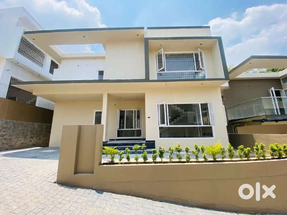 4 BHK INDIPENDENT HOUSE( VILLA) FOR SALE AT KAKKANAD KOLLAMKUDIMUGAL