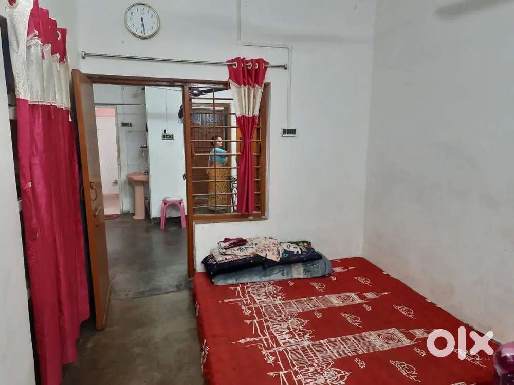 2bhk house rent for small family