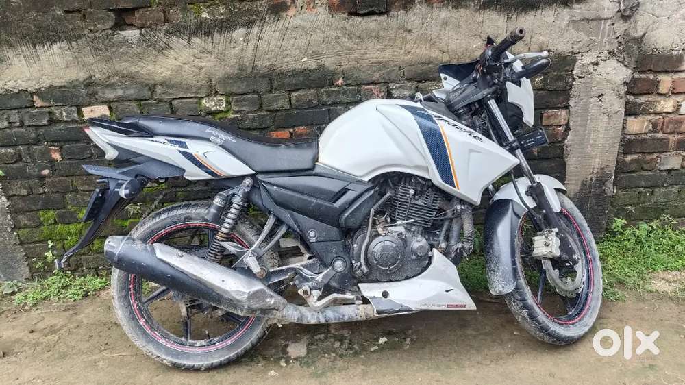 Bike full condition mai hai koi bhi kharbi nahi hai
