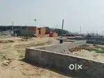 50 गज के plot खरीदें road, light, सीवर ओर gate बंद कॉलोनी में KP 2 में