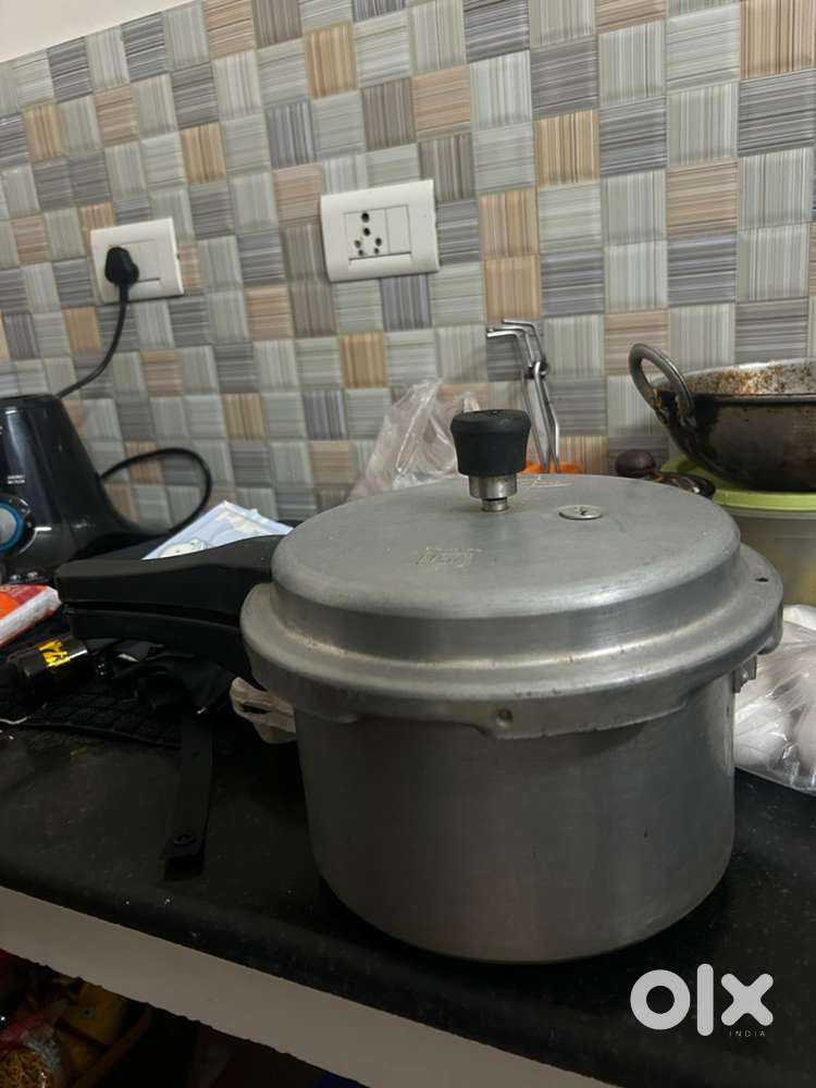 Cooker for sale