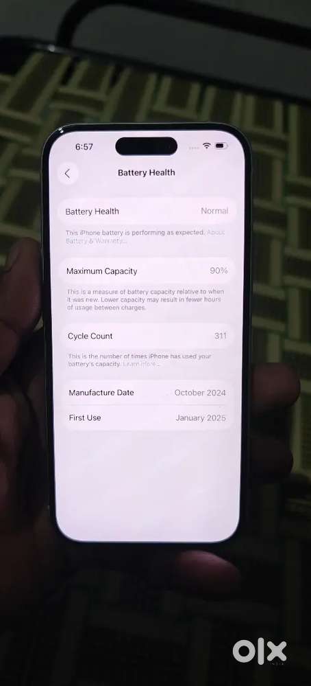 I phone 15 128 new condition non scrach 8 month old in warenty