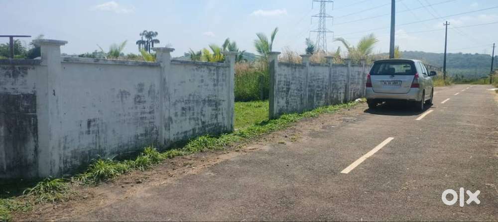 Good Residential Land-10 cent for sale in mannuthy, Thrissur.