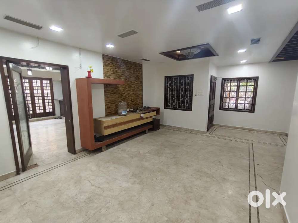 G+2 Floor Individual Bungalow Rent West mambalam/T nagar 4 carparking