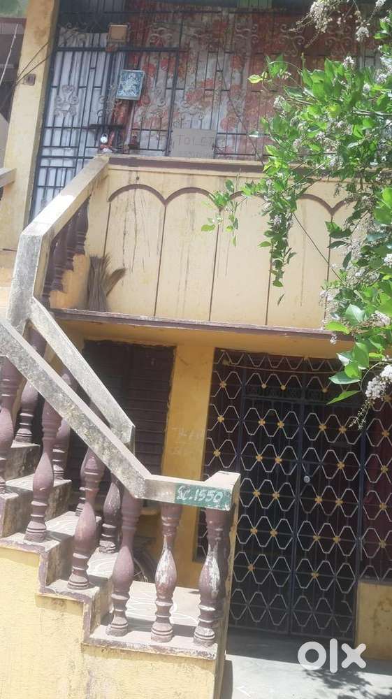 Old House suitable for Shop/Office/Godown on GNT Road Kovur Nellore dt