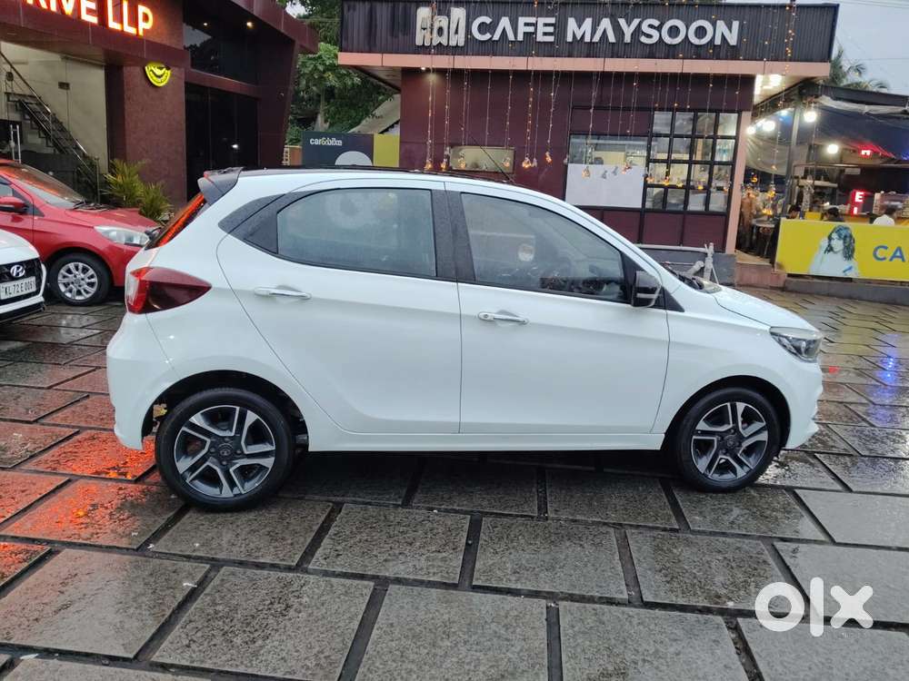 Tata Tiago XZ Plus Dual Tone, 2023, Petrol