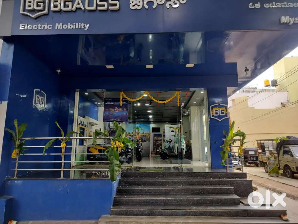 Automobile sales executive