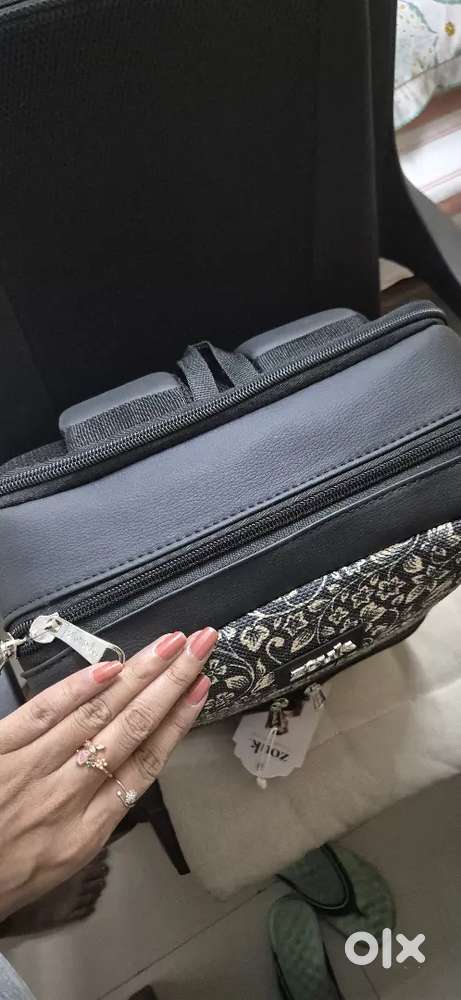 Zouk Laptop Bag