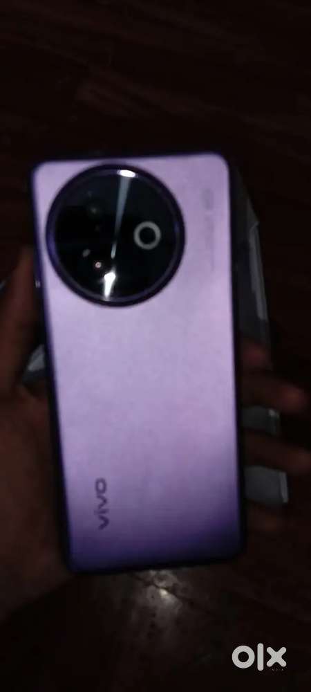 Vivo y39 5g 3 month use only charger with box pura new condition hai