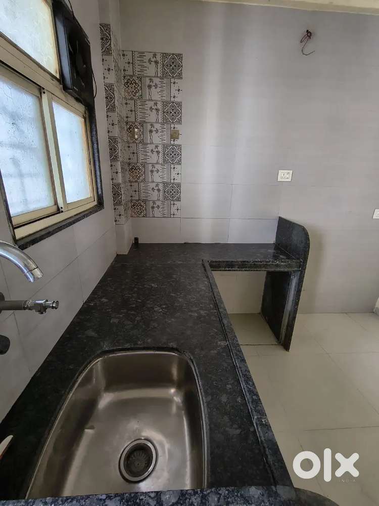 1 bhk flat rent mukai chowk