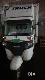 Need electric auto driver com delivery boy