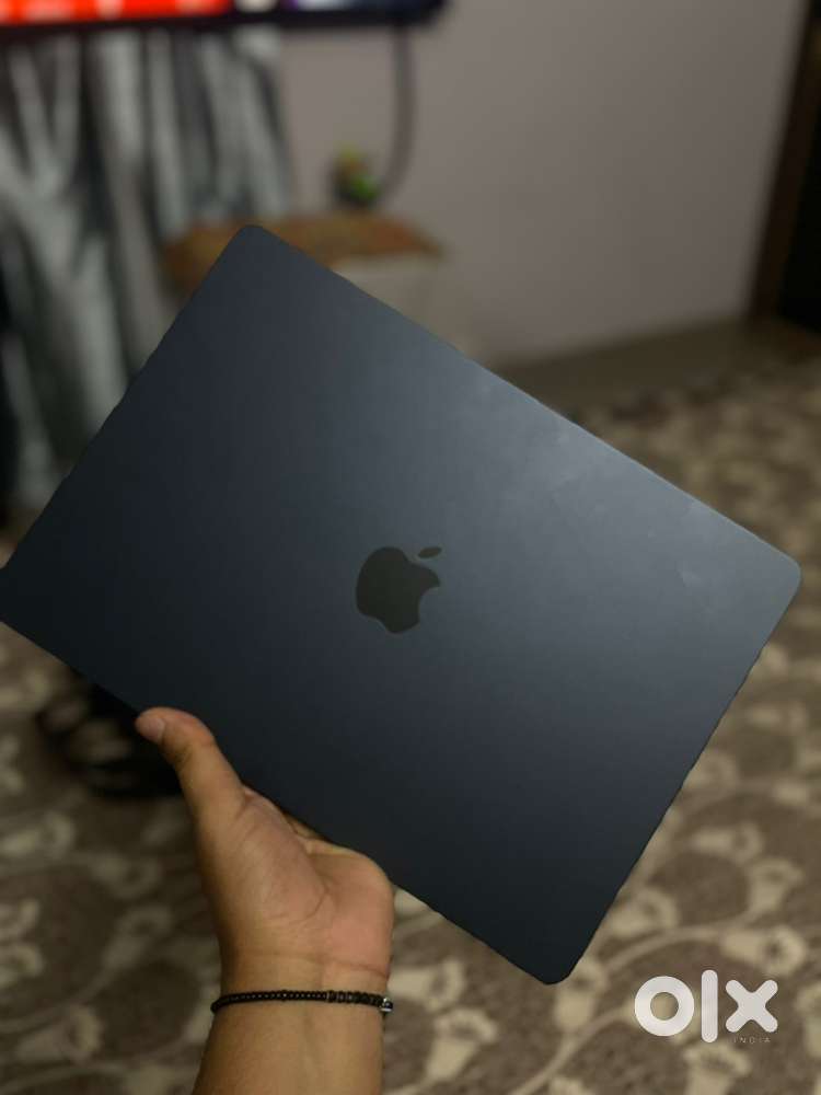 Macbook M2