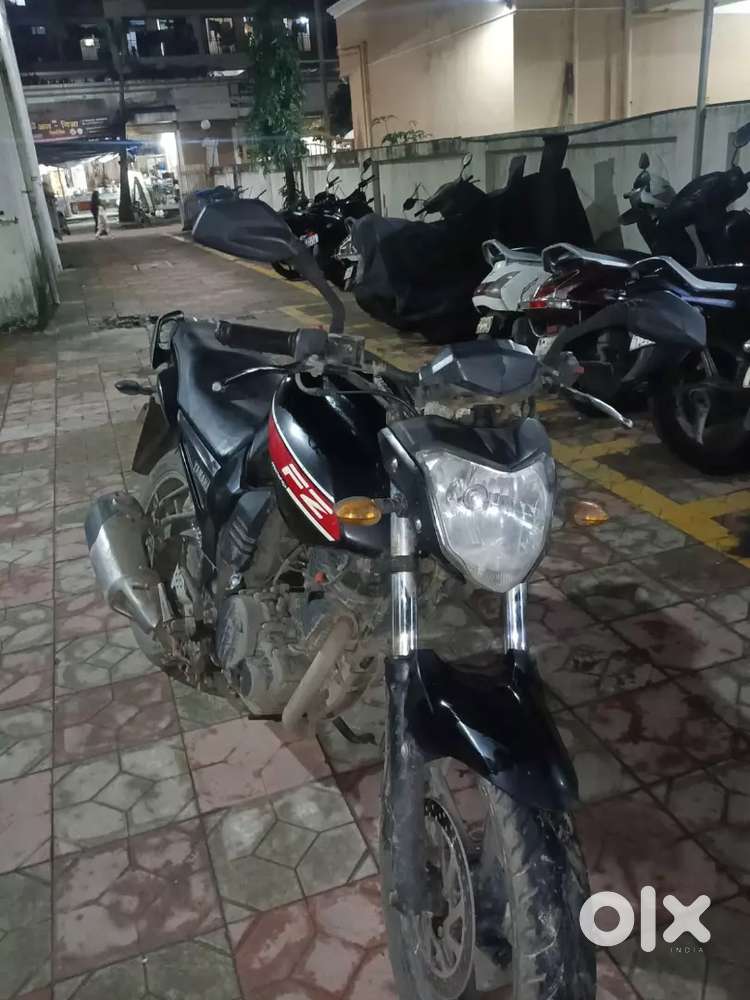Yamaha FZ1 Motorcycle