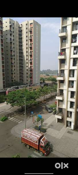 1 BHK Available For Resale In 34 Lakhs flat Cost In Lakeshore Green