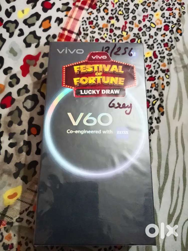 Vivo v60 12/256gb