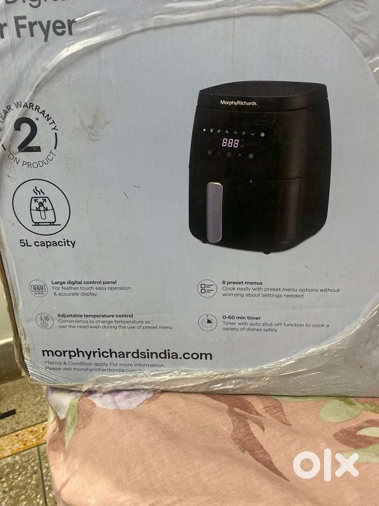 MORPHY RICHARDS AIR FRYER