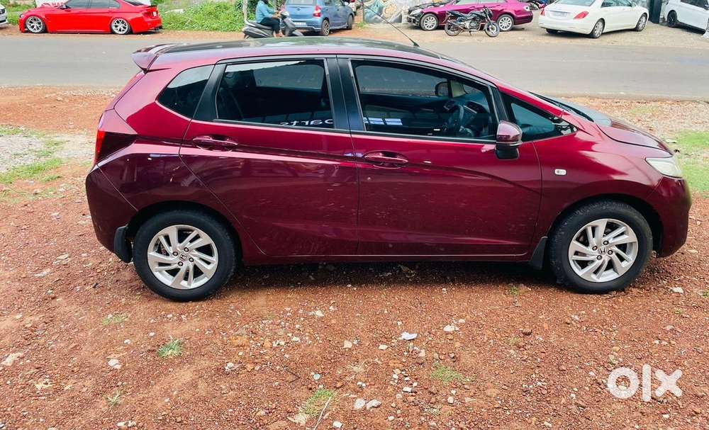 Honda Jazz 2016 Diesel Well Maintained