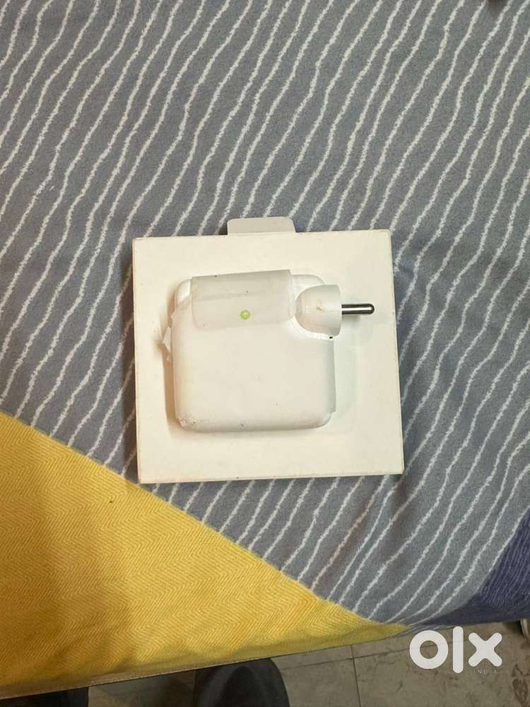 70 W Macbook Pro Magsafe Charger Unused New