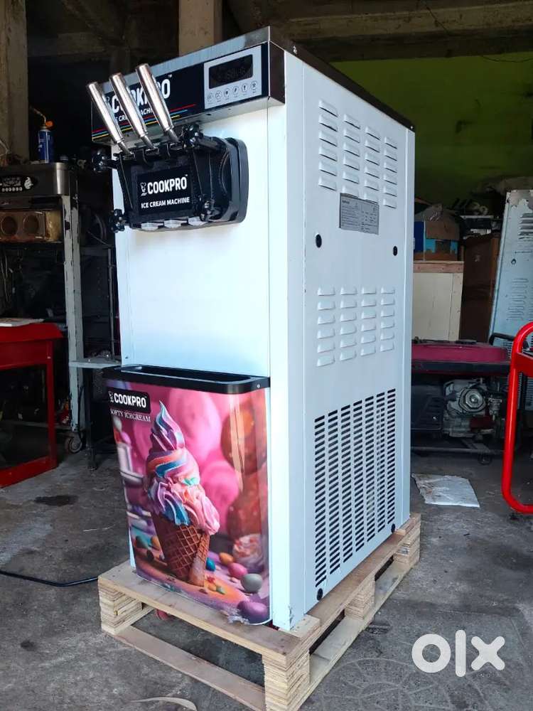 SOFTY ICE CREAM MACHINE