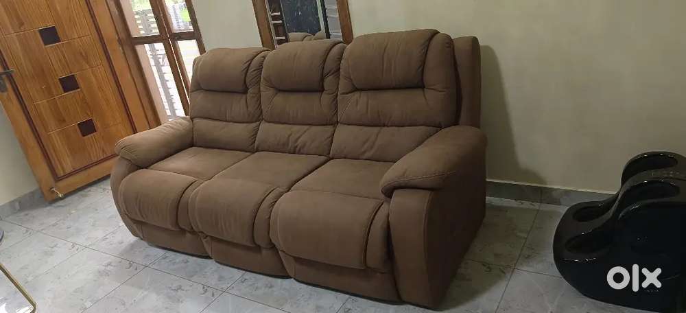 DAMRO 3 seater