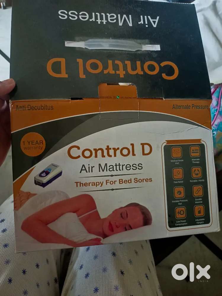 Air mattresses with pump
