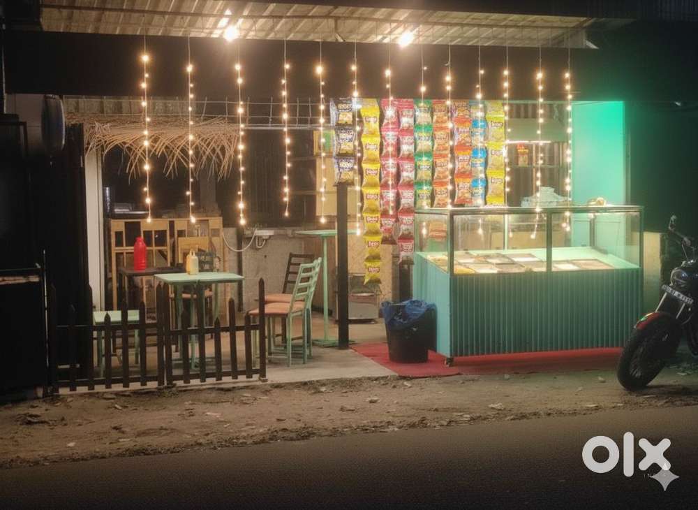 TEA SNACKS SHOP AND JUICE CENTERE