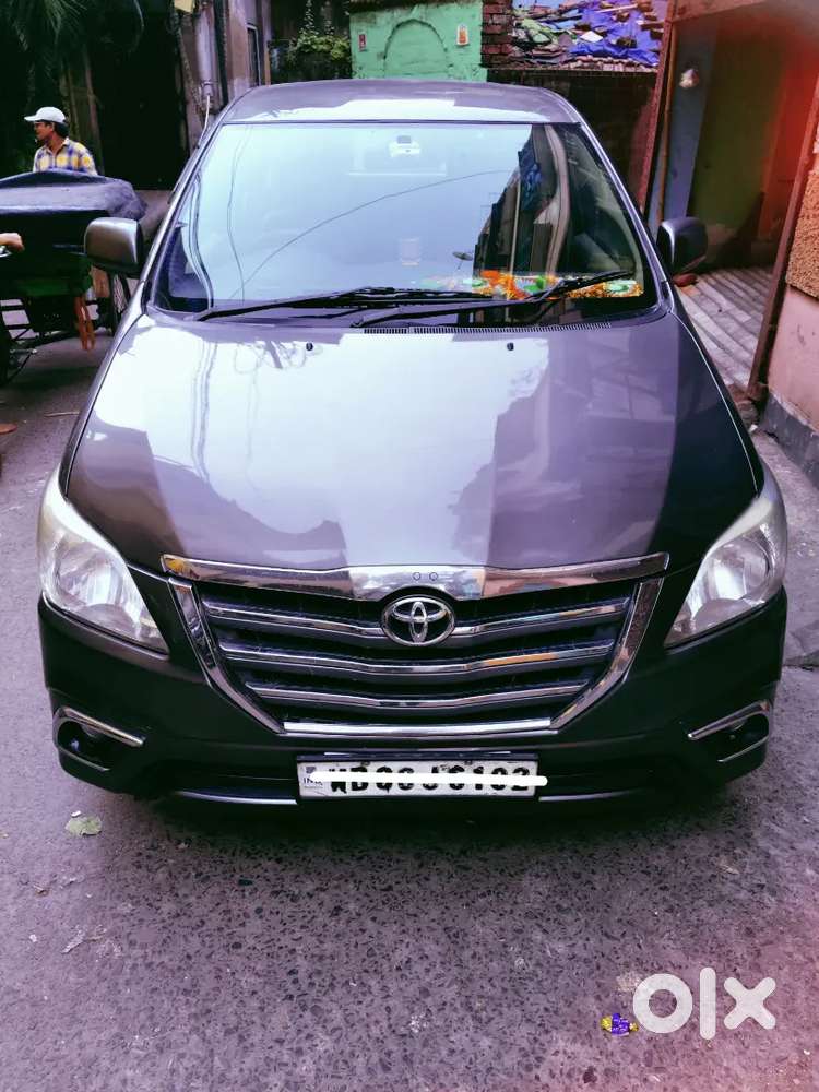 Toyota Innova 2013 Diesel Well Maintained