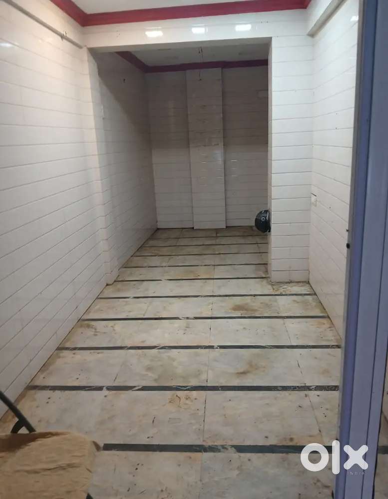 Shop for rent at cabin road