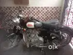 Black colour classic 350