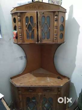 Corner cabnit
