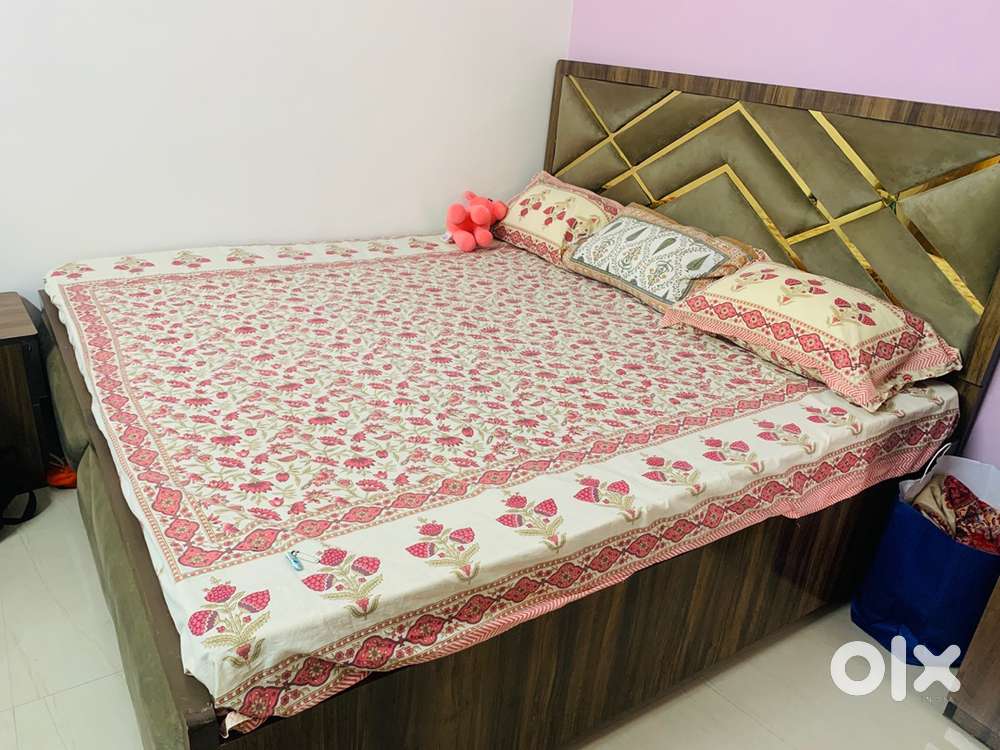 Double bed