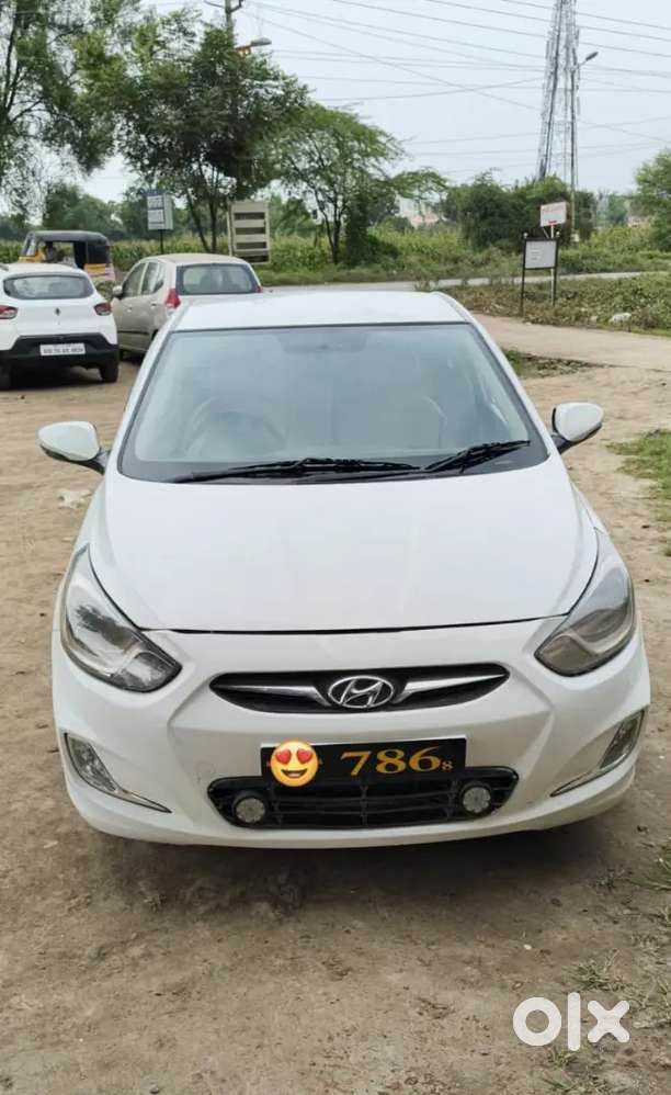 Verna fluidic 1.6 Sx 2012 Diesel button start VIP No 786 well maintain