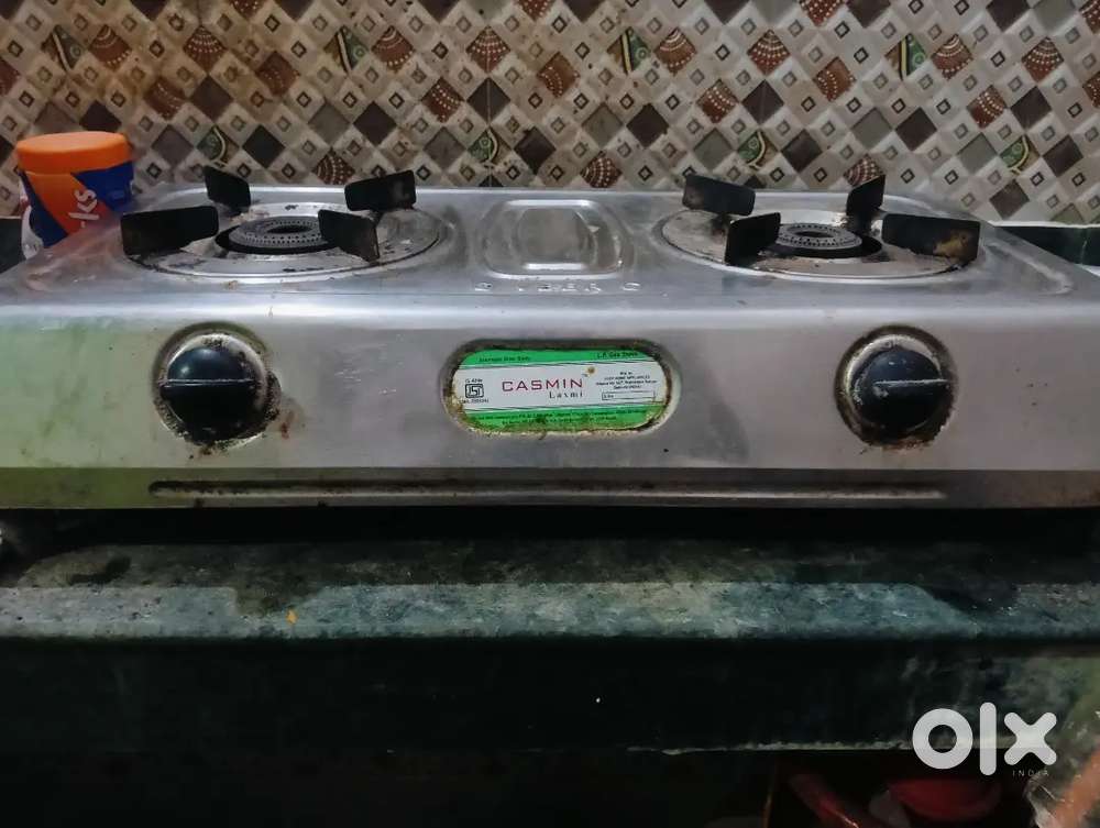 A stove in fully working condition age 1.5 year