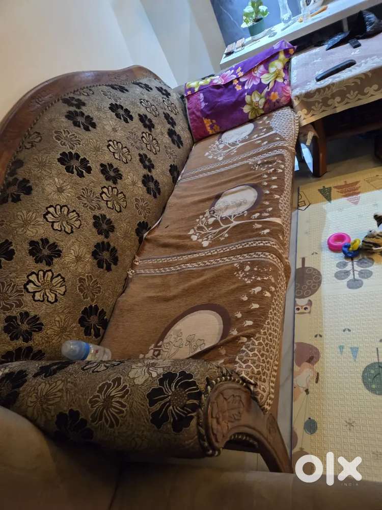 3 plus 1 plus 1 sofa brand new condition