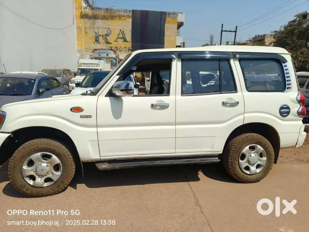 Mahindra Scorpio Classic 2012 Diesel 323000 Km Driven