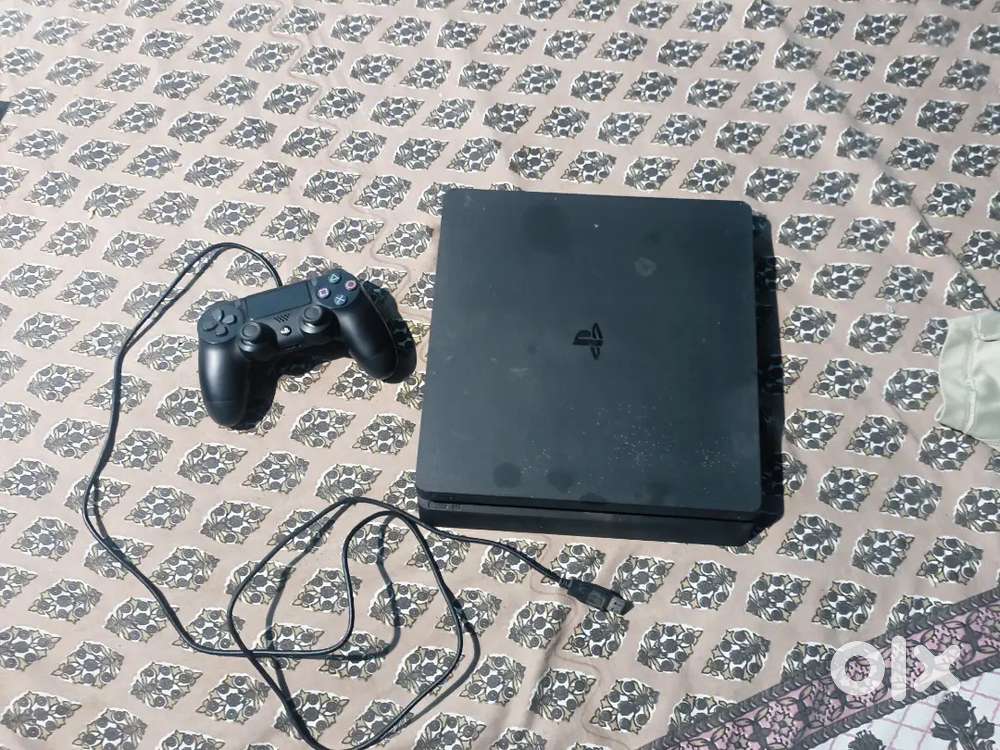 Ps4 slim 1tb