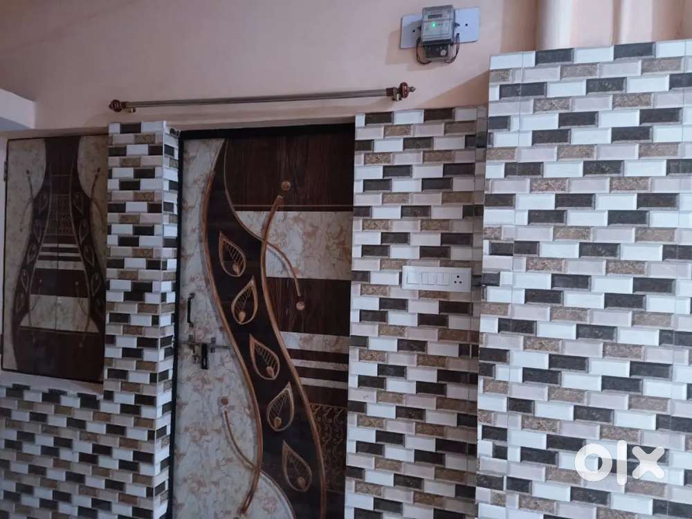 RENT FOR FAMILY AND PREFERENCE FOR GIRLS OR LADY