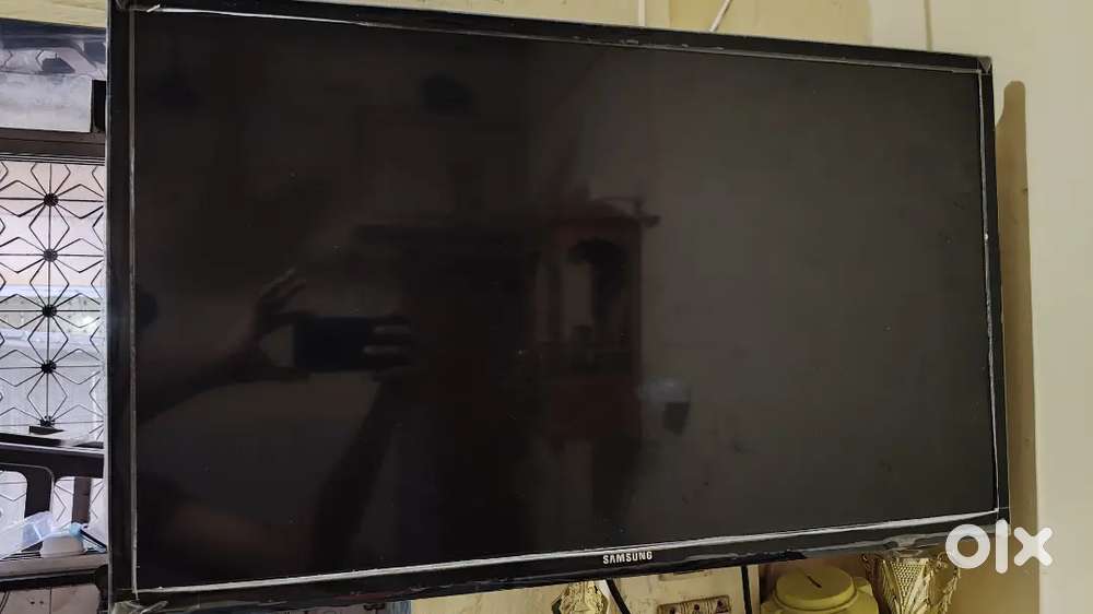 Samsung TV - for sale