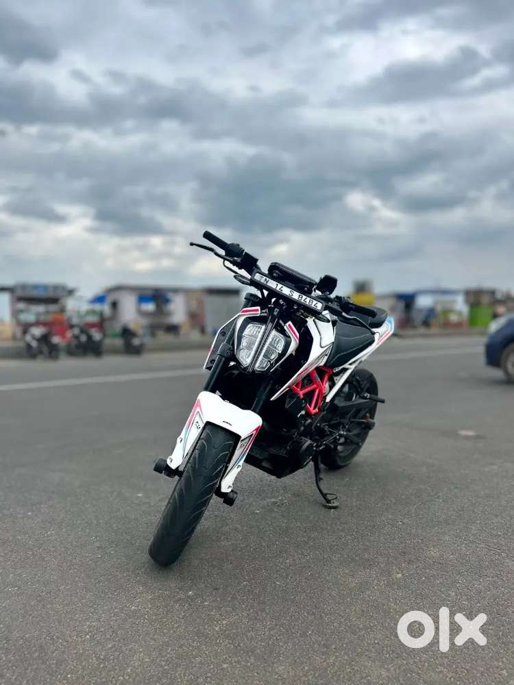 Single owner good condition low kilometres running