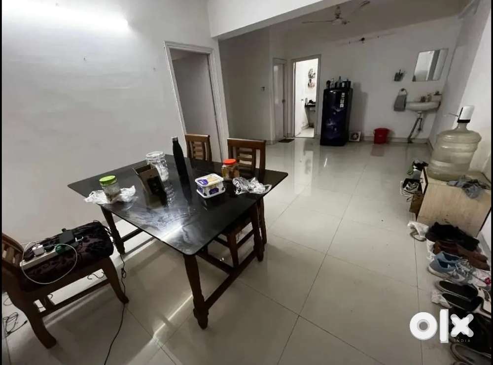 Need 1 Flatmate (ONLY MALE)