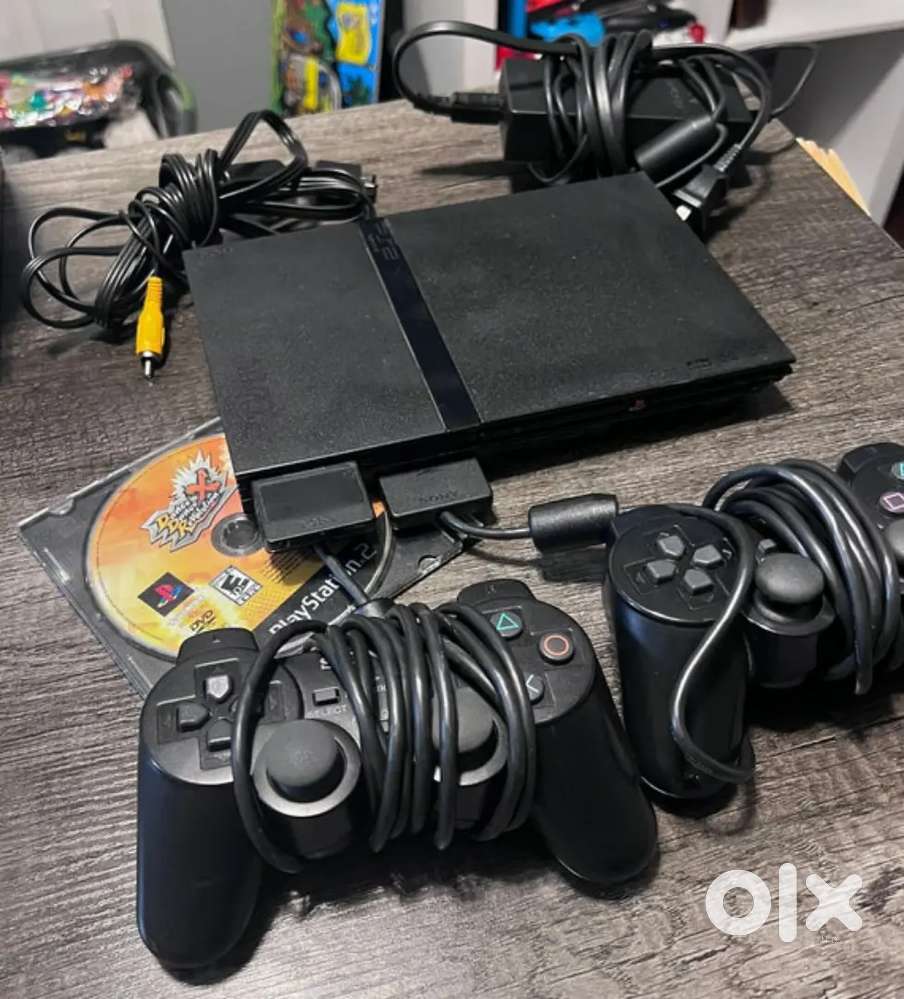 PlayStation 2 (PS2) Excellent Condition – With Accessories