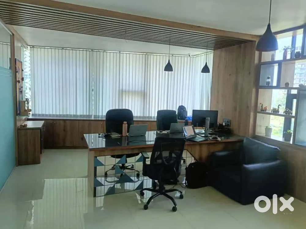 Commercial office space for Rent at vasna bhayli road Vadodara