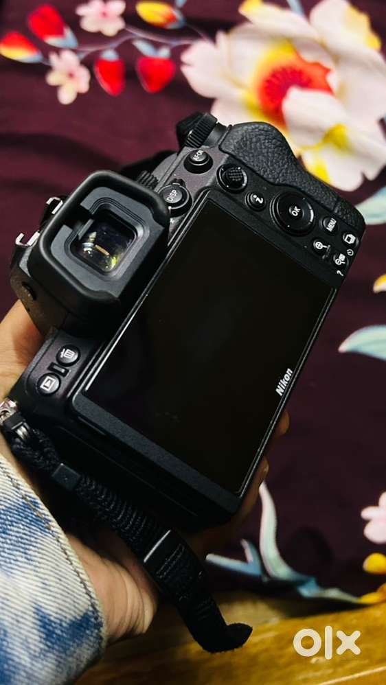 Nikon z5 with 24-200lens