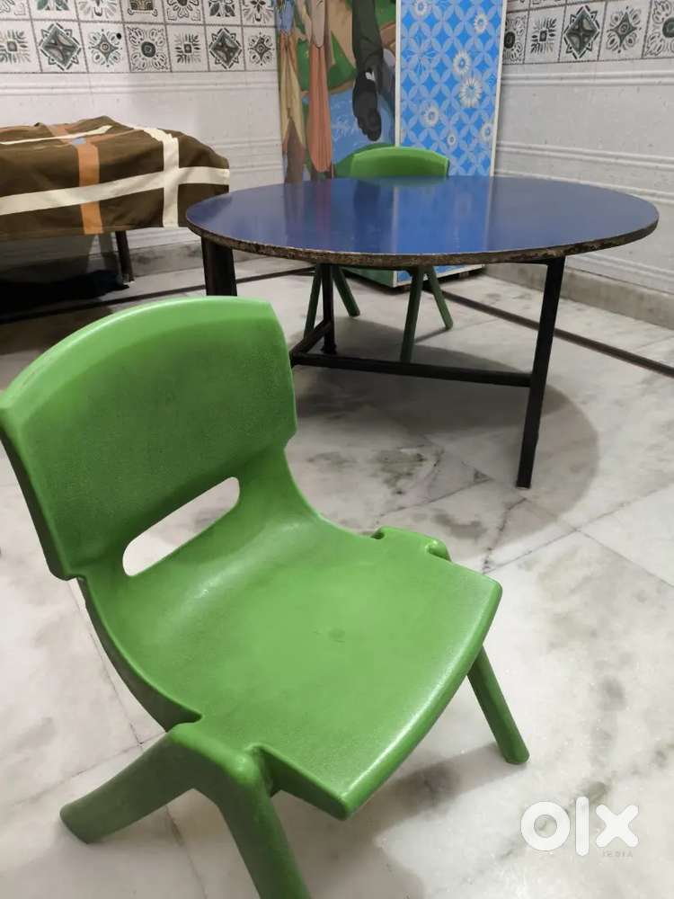 Chairs kids10 peices 400/peice( Mrp800), table(3.5×3.5) 1800(mrp 2200)