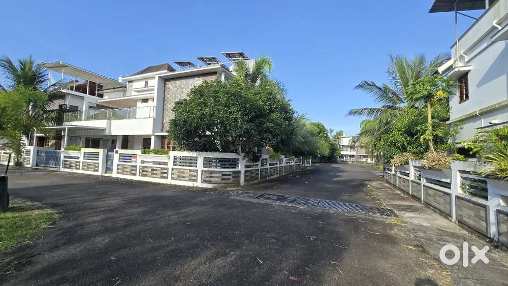 Aluva alangad 5 cent gated villa plot for sale immediately