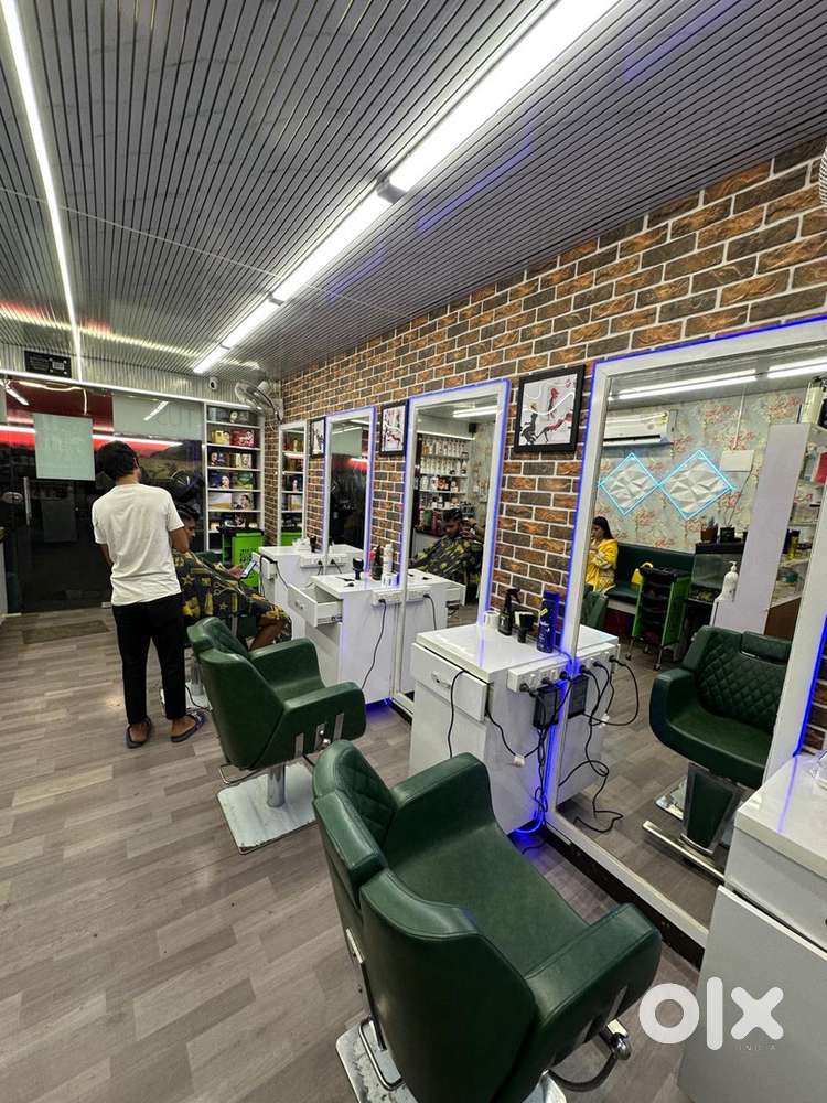 style studio unisex salon.