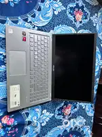 Asus Vivobook 15  Ryzen 3  8+ 256